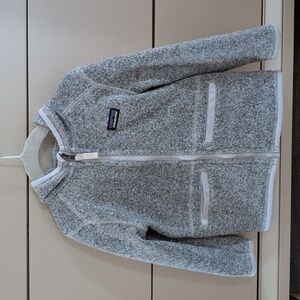 Hooded Patagonia Better Sweater zip up in 4T - birch color